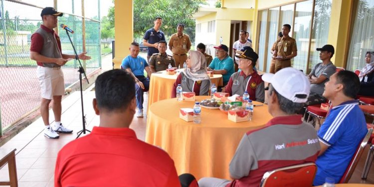 Bupati Sukandar Didampingi Wakil Bupati Tutup Secara Resmi Turnamen Tenis Lapangan Adhyaksa Cup