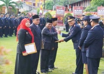 Bupati Masnah Dapat Penghargaan Dari Kemenkumham