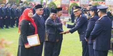 Bupati Masnah Dapat Penghargaan Dari Kemenkumham