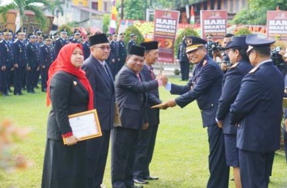 Bupati Masnah Dapat Penghargaan Dari Kemenkumham