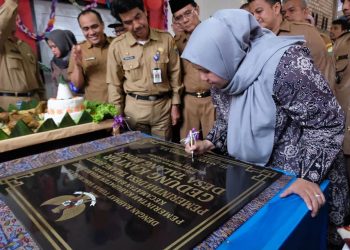 Bupati Muarojambi Resmikan Kantor Balai Desa Talang Bukit