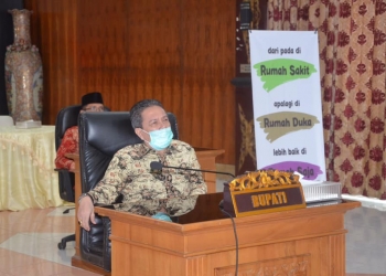 Bupati Syahirsah Menyaksikan Siaran Langsung Musrenbangnas