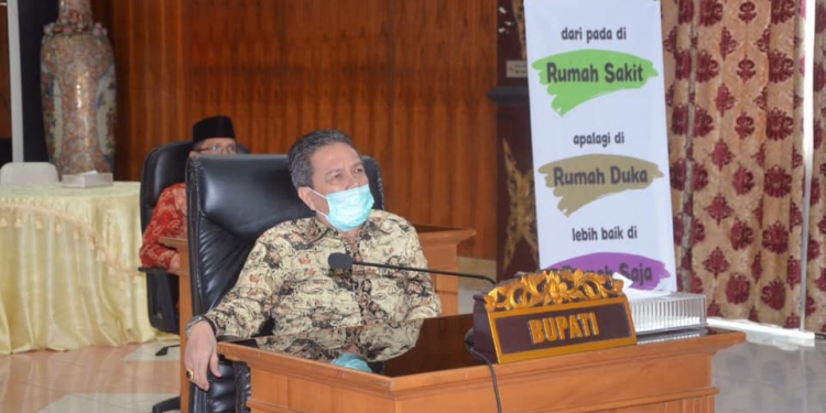 Bupati Syahirsah Menyaksikan Siaran Langsung Musrenbangnas