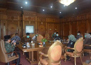 Pimpin Rapat Penanganan Covid-19, Fachrori: Jangan Sampai Masyarakat Susah