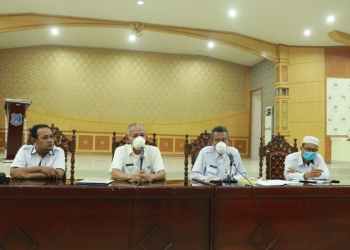 Pemkab Tanjab Barat Gelar Konferensi Pers Terkait 1 Pasien PDP Dan Pencadangan Anggaran Covid-19