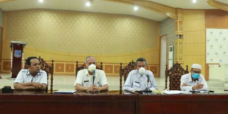 Pemkab Tanjab Barat Gelar Konferensi Pers Terkait 1 Pasien PDP Dan Pencadangan Anggaran Covid-19