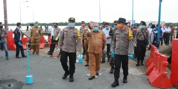 Bupati Tanjab Barat Dampingi Kapolda Jambi Kontrol Perairan Tanjab Barat