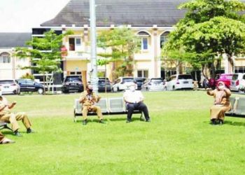 Kepala Dinas PUPR M Fauzi Ajak Staf Lakukan ‘Get The Sun’ Sebelum Bekerja
