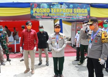 Gubernur Jambi, Kapolda, dan Ketua DPRD Tinjau Posko Terpadu Siaga Covid-19 Batas Jambi – Riau