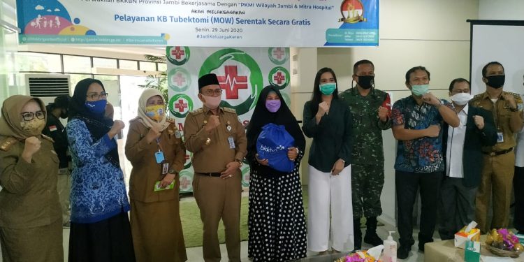Dalam Rangka HARGANAS, Wawako Maulana Tinjau Rumah Sakit Mitra Husada