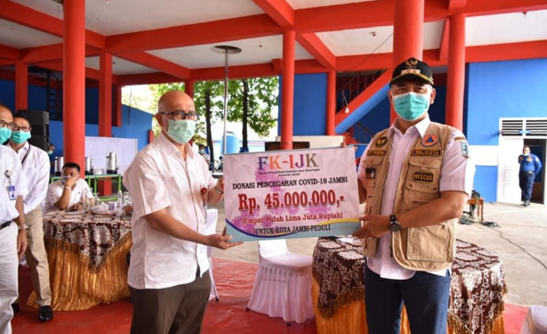 Walikota Fasha Terima Bantuan Untuk Penanganan Virus Corona