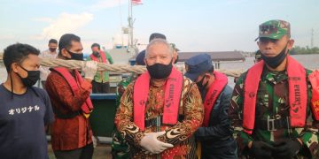 Bupati Safrial Bersama Danlanal Palembang Lakukan Patroli Perairan Kuala Tungkal