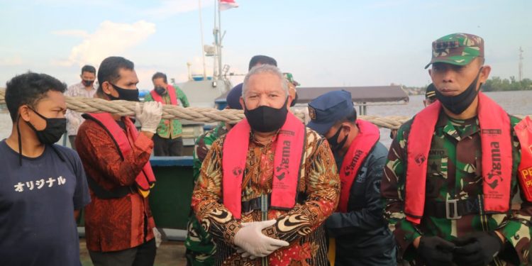 Bupati Safrial Bersama Danlanal Palembang Lakukan Patroli Perairan Kuala Tungkal