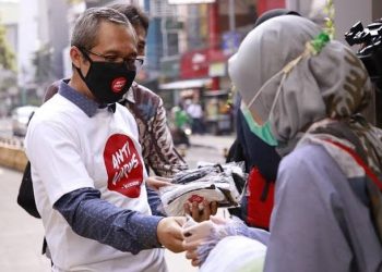 KPK Gelar Kampanye Antikorupsi Dengan Bagikan Masker Kepada Masyarakat