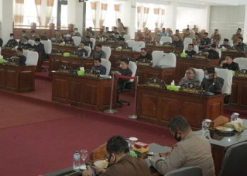 DPRD Merangin Gelar Rapat Paripurna Mendengarkan Penyampaian Pandangan Pemerintah Terhadap Dua Ranperda Inisiatif Dewan