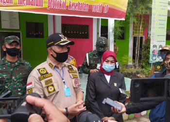 Walikota Fasha Bersama Unsur Forkopimda Tinjau Beberapa Sekolah Dengan  Protokol Kesehatan