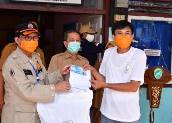 Bupati Hadiri Kunjungan kerja Gubernur Jambi Dalam Rangka Penyerahan Bantuan JPS