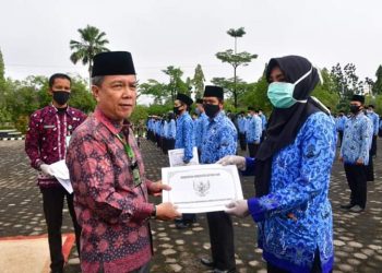 Bupati Syahirsah Berikan SK PNS dan Pengambilan Sumpah