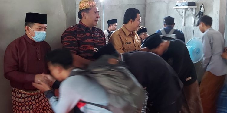 Bupati Merangin Lepas Santri Lir Boyo Kembali ke Pondok
