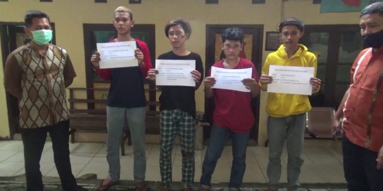 Lagi Tawuran di Tugu Pers, 4 Remaja dan Sajam Diamankan Polsek Telanipura