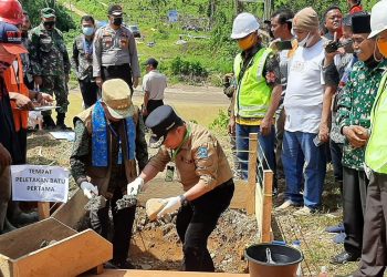 H. Al Haris Dampingi Gubernur Jambi Letakan Batu Pertama Pembangunan Jembatan Rantau Limau Manis