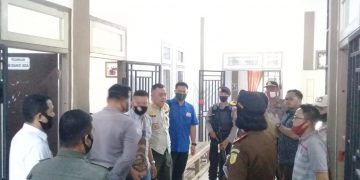 Kejari Merangin Datangi Tiga Instansi Kumpulkan Barang Bukti Kasus Pengadaan Baju Linmas 2018