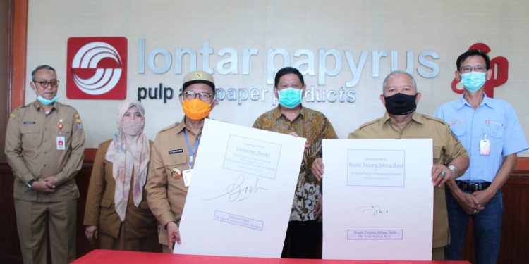 Bupati Safrial Dampingi Gubernur Jambi Tinjau Penerapan Protokol Kesehatan di Lingkungan Perusahaan