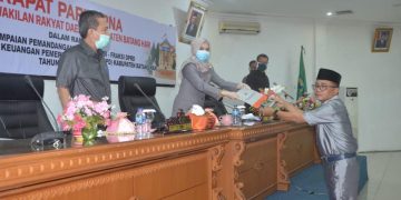 Bupati Batanghari Hadiri Paripurna Penyampaian Terhadap LKPD TA 2019