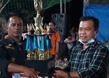 H  Al Haris Tutup Turnamen Bupati Cup 2020 Desa Kapuk