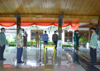Bupati Syahirsah Lantik Penjabat Sekda Kabupaten Batang Hari