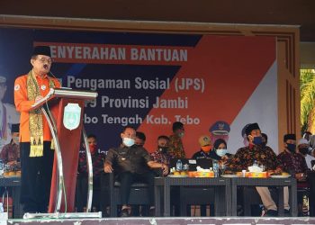 Gubernur Salurkan JPS Covid-19 Tahap III untuk Warga Bungo dan Tebo