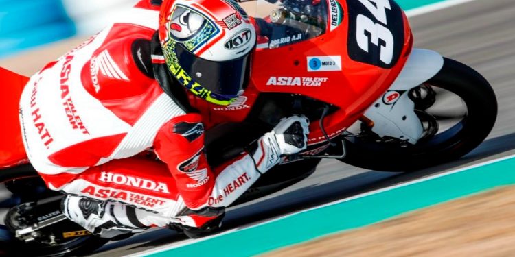 Filosofi Desain Helm Pembalap Binaan Astra Honda