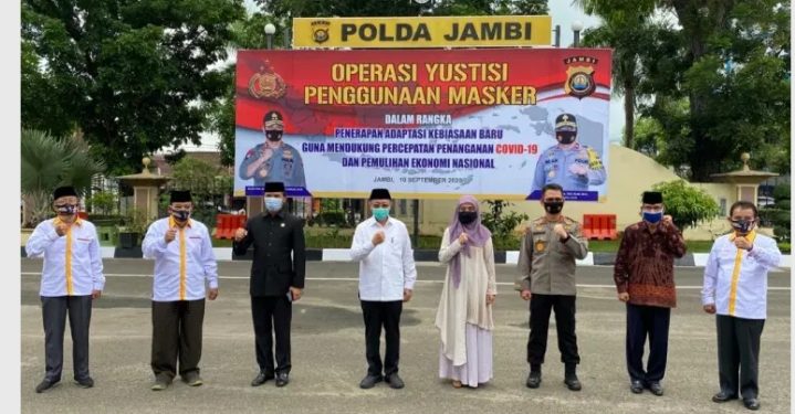 Paslon CE- Ratu Hadiri Deklarasi Pilkada Damai