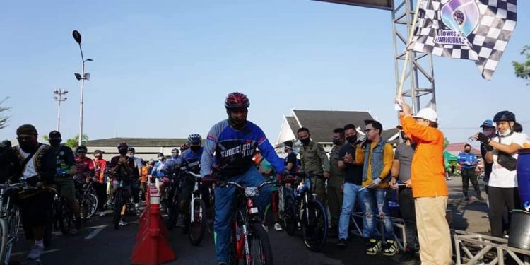 Gubernur Jambi Semakin Aktif Olahraga Ajak Masyarakat Jaga Kesehatan