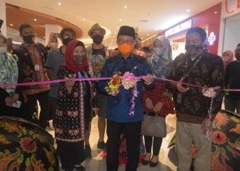 Gubernur Jambi Harap Festival Bunga Bawa Manfaat Ekonomi Bagi UMKM