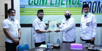 Pemkab Tanjab Barat Terima 50 Sertifikat Tanah Dari BPN