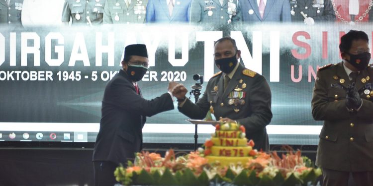 Pjs. Gubernur Jambi Ajak TNI Tingkatkan Sinergitas Dalam Penanganan Covid-19