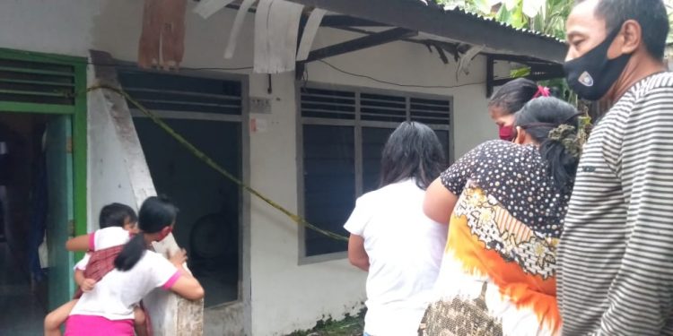 Warga Solok Sipin Dihebohkan Dengan Sosok Penemuan Mayat di Kontrakan