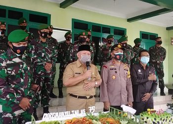 HUT TNI Ke-75, Bupati Safrial Harap TNI Semakin Profesional Dalam Menjaga Kedaulatan NKRI