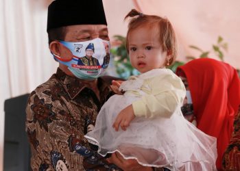 Fachrori dan Balita di Setiap Daerah yang Disinggahinya