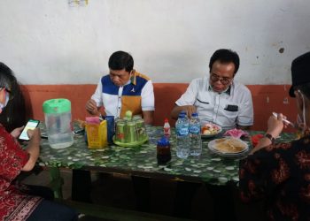 Sosok Sederhana, Syafril Nursal Sarapan Soto di Warung Makan Barokah