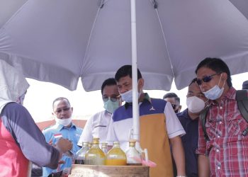 Kunjungi Pasar Tradisional PU Muara Tembesi Cawagub Syafril Apresiasi Pedagang Jamu