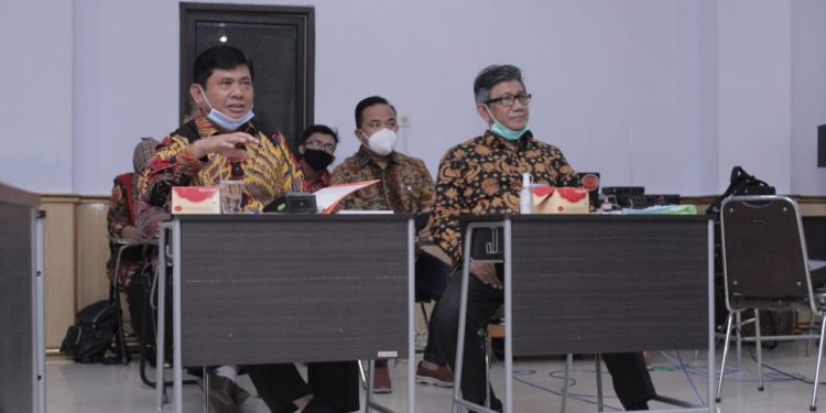 Puji Disertasi Sesraria Yuvanda Syafril: Cukup Menarik Untuk Masyarakat Khususnya Pelaku UKM