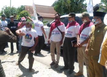 Kunjungi Desa Karang Mendopo Sarolangun, Syafril Nursal di Sambut dengan Atraksi Pencak Silat