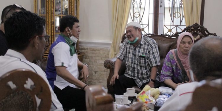 Mertua Walikota Jambi Dukung Fachrori-Syafril