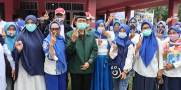 Sambangi Posko Putri Pinang Masak, Fachrori Umar di Sambut Simpatisan Ibu-Ibu