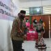 Bupati Safrial Serahkan Bantuan Spesifik Perempuan Dan Anak