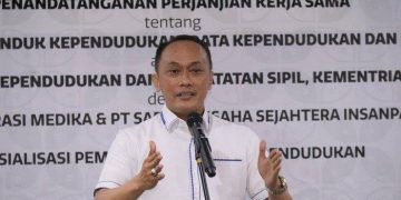 Dirjen Dukcapil Tegaskan Petugas Jangan Memperlambat Layanan Adminduk, Sanksi Sosial Masyarakat Sangat Berat