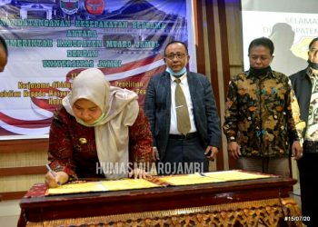 Bupati Muaro Jambi Teken Kesepakatan Bersama Unja