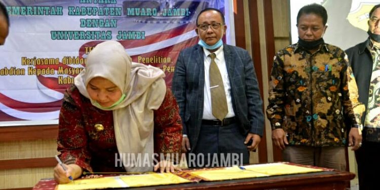 Bupati Muaro Jambi Teken Kesepakatan Bersama Unja